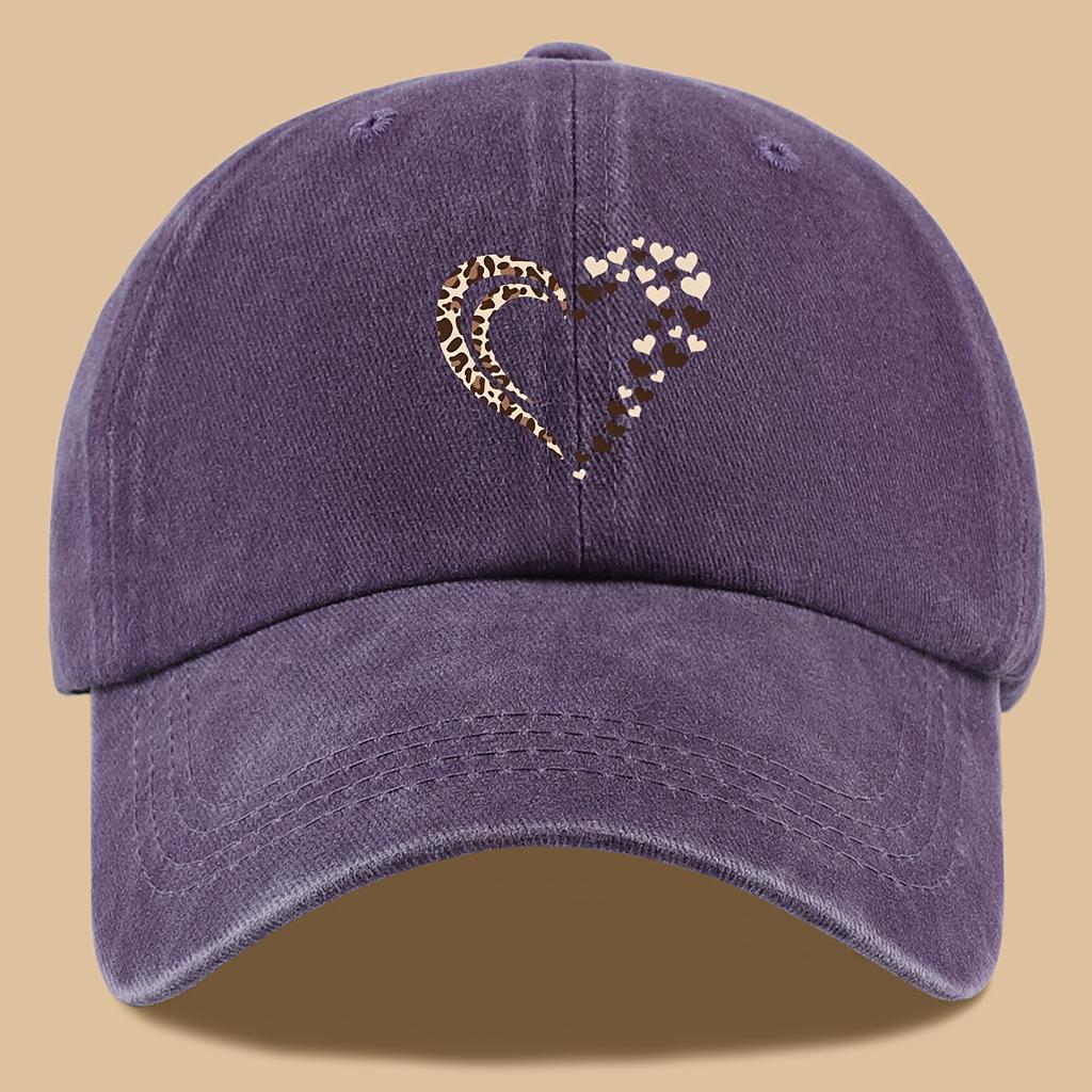 Leopard print heart print retro casual baseball cap suitable for parties, couples, and holidays as a gift for those around you!