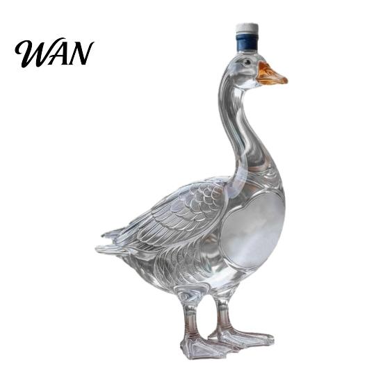 Bar Cabinet Decoration 3D Animal Whiskey Decanter, 350ml Decorative Bottle, Glass Bird Liquor Display Bottle Artistic Decanter for Wine Spirits