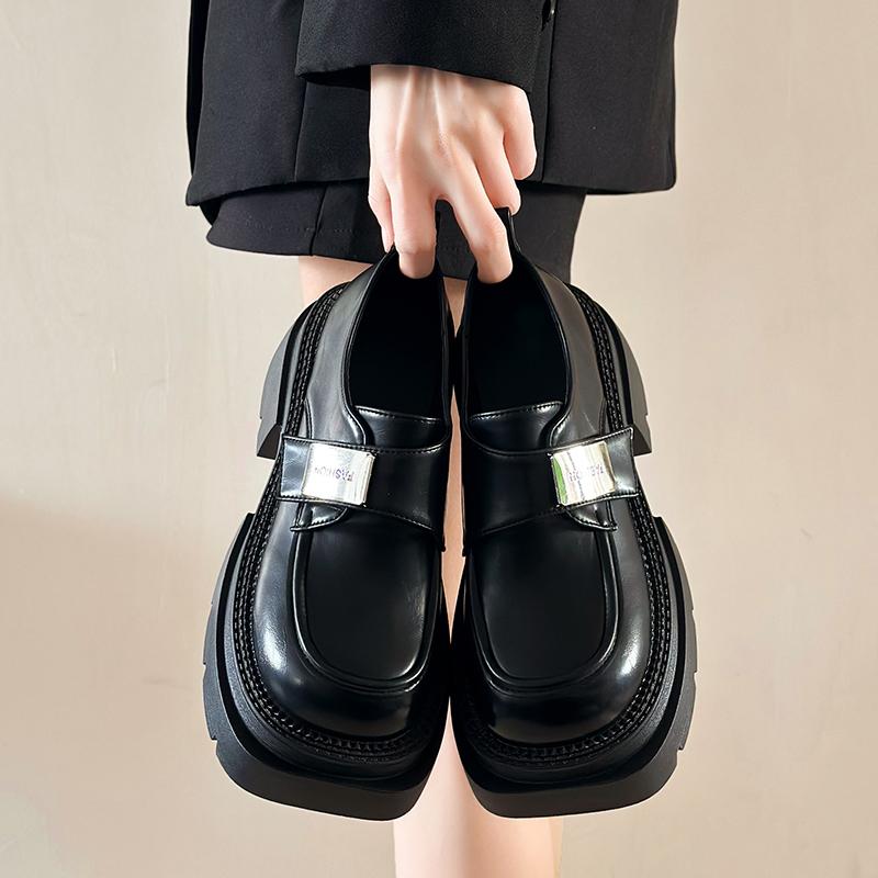 Женские туфли дерби, сабо на платформе, универсальные лоферы Modis с мехом, круглый носок, повседневные женские кроссовки из кожи, новые кроссовки S