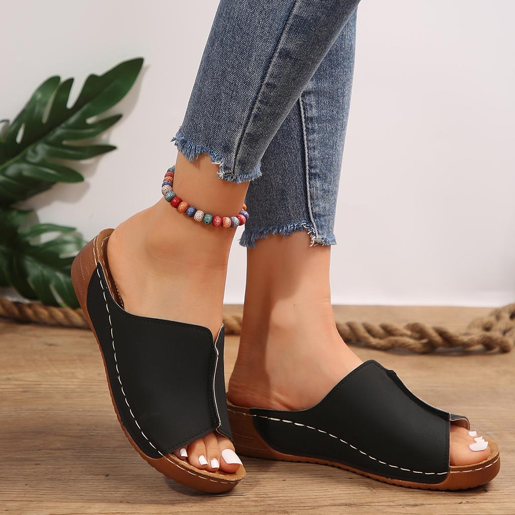 Модные женские тапочки на танкетке для белых средних каблуков, сандалии Faltform из искусственной кожи, гладиаторские сандалии Mujer, модные, удобные, нескользящие, шлепанцы