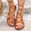 Модные женские сандалии на шнуровке, одинарные туфли 2024 года, летние новые популярные уличные модные римские туфли с открытым носком и клипсой на плоской подошве для женщин