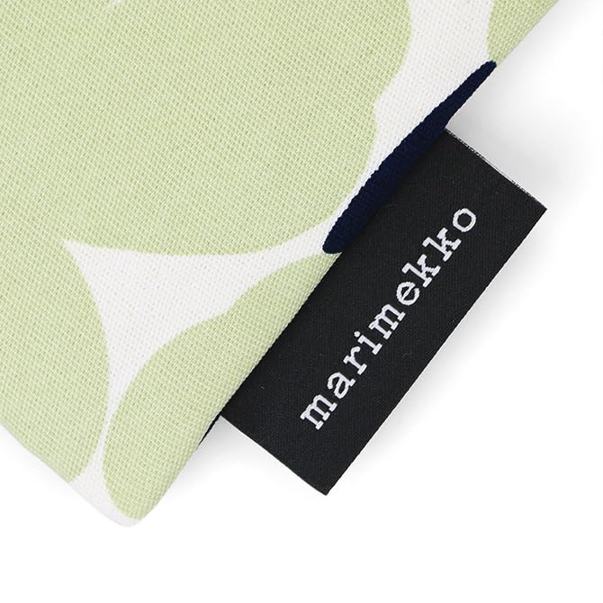 Косметичка Marimekko Mini Unikko Kaika, 21x14 см (Темно-синий x Кремовый x Шалфейный) 073355 165. Эта стильная косметичка с цветочным узором имеет