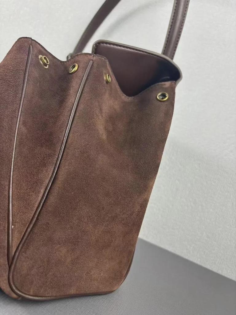Роскошная сумка-тоут Rodeo Suede Frosted Tote от B: Большая сумка и кроссбоди в европейско-американском стиле