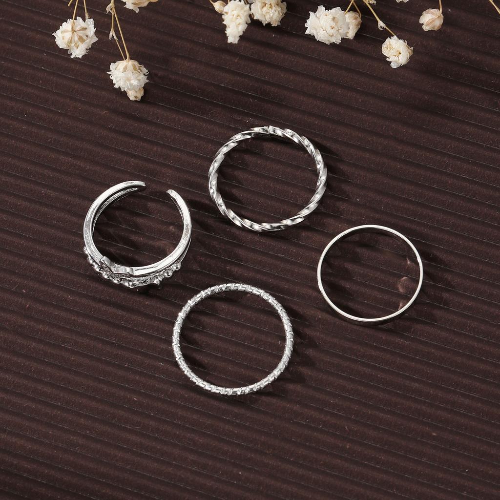2024 4 Pieces Hip Hop Ring Personality Couple Matching Ring Wide Face Opening Women's Ring Index Finger Ring Chain Buckle Joint Ring Set