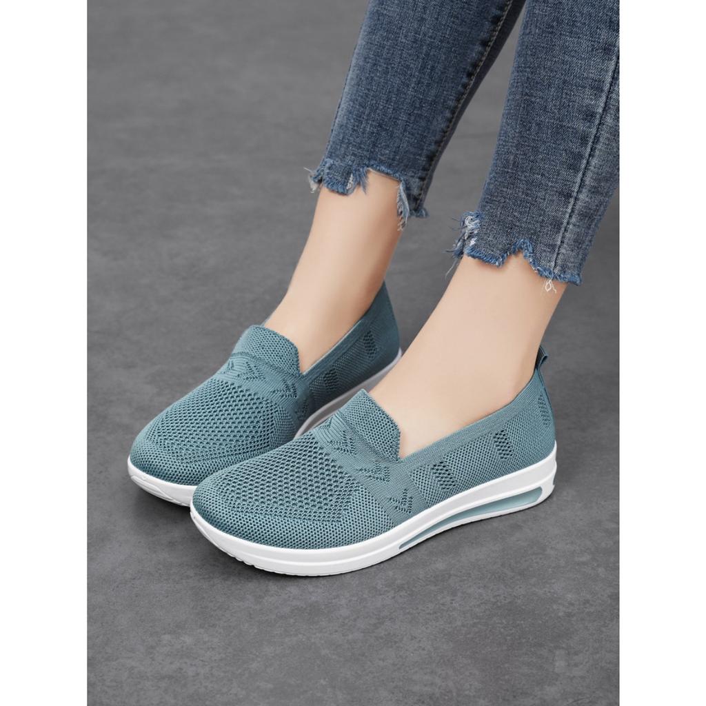 Shoes Women's Spring Flying Weave Breathable Casual Shoes, One Stirrup Shoes, Lightweight Walking Shoes Solid Colour Hundred Single Shoes