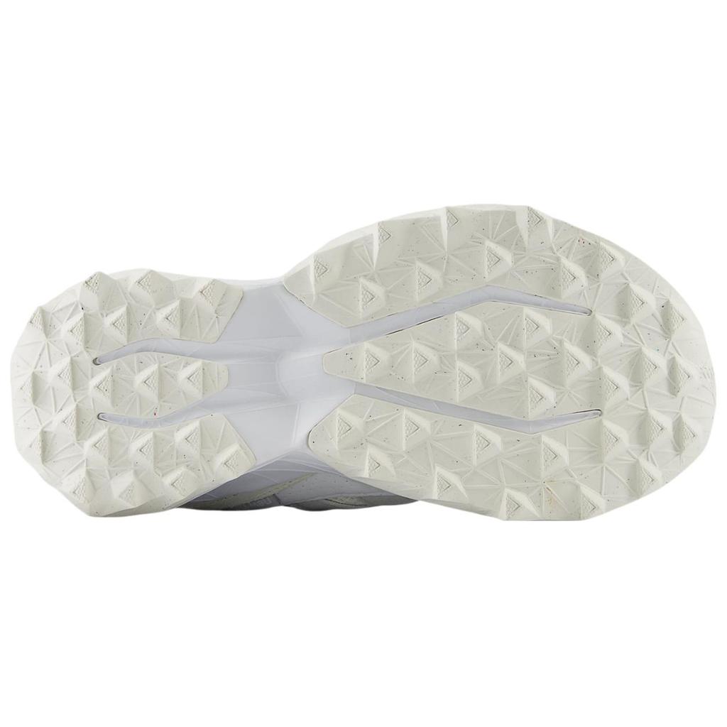 New Balance Tektrel Sea Salt Grey Matter женские кроссовки кремово-белые WTTTRSLW