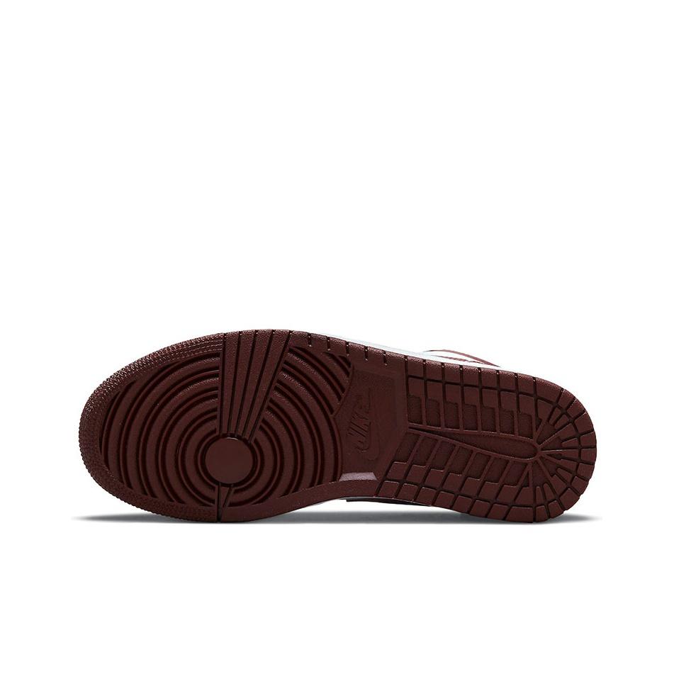 Женские кроссовки Air Jordan 1 Low Bronze Eclipse коричнево-белые DC0774-116