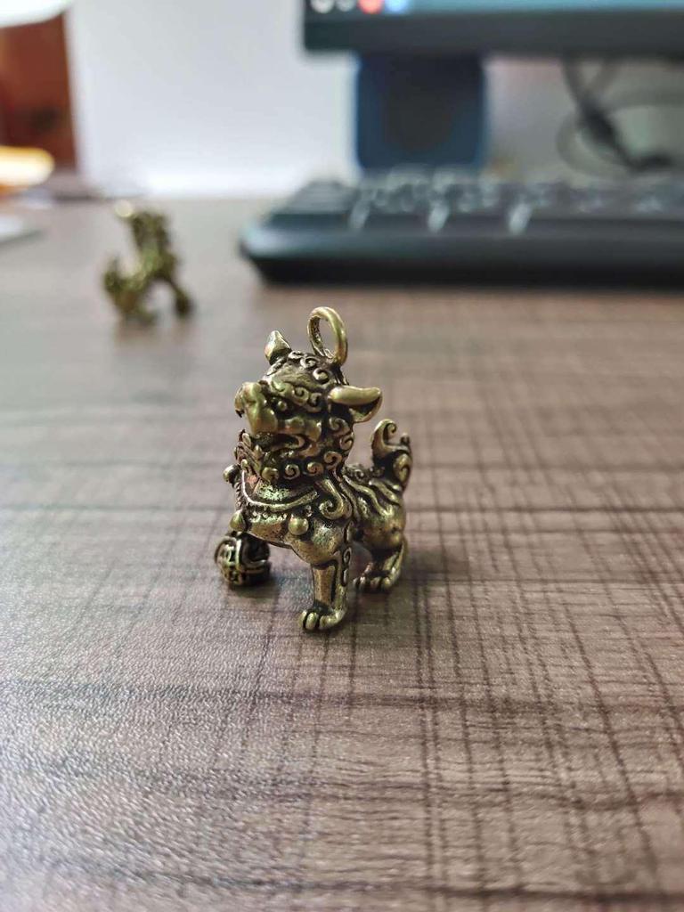 Креативный старинный латунный брелок-подвеска в виде единорога - ретро-украшение для рабочего стола