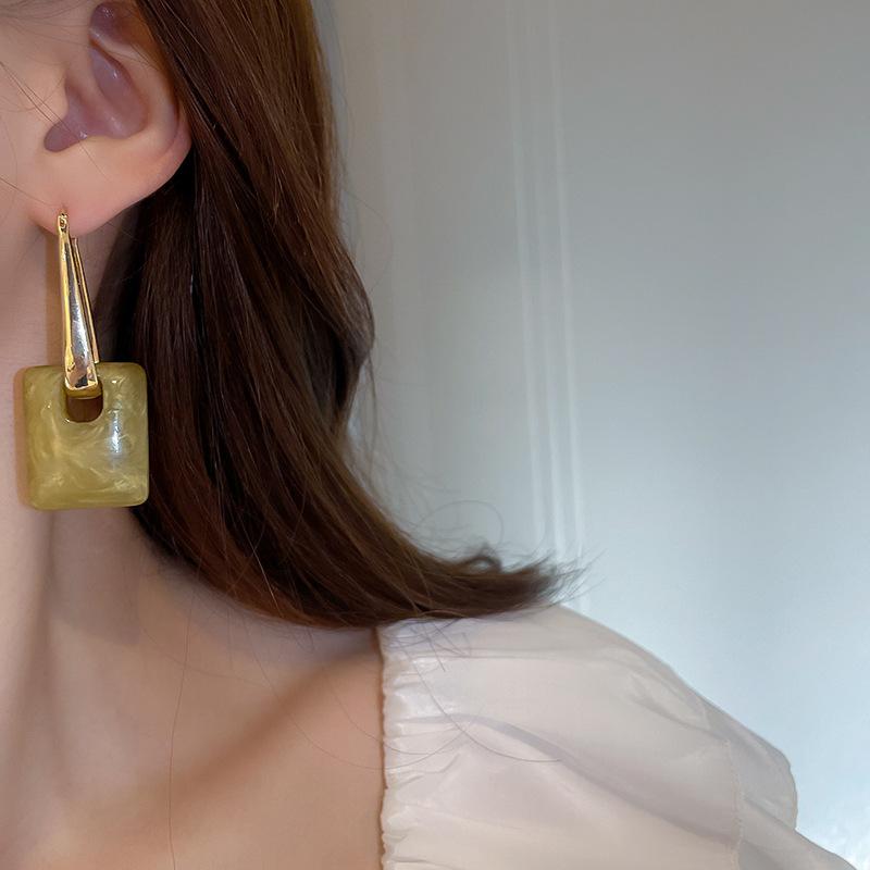 Fashion Acrylic Handbag Geometric Ear Buckle Earring Retro Temperament Exaggerated Earrings