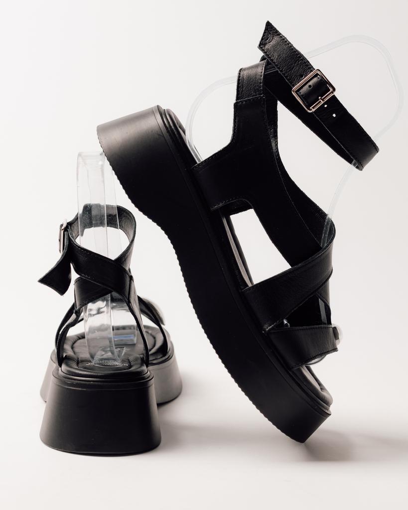 Босоножки на толстой платформе Aquamarin 144 36 черный кожа