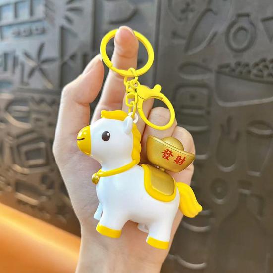 Portable Keychain Rotating Horse Design Key Ring Compact Size Horse Charm Miniature Decompression Toy