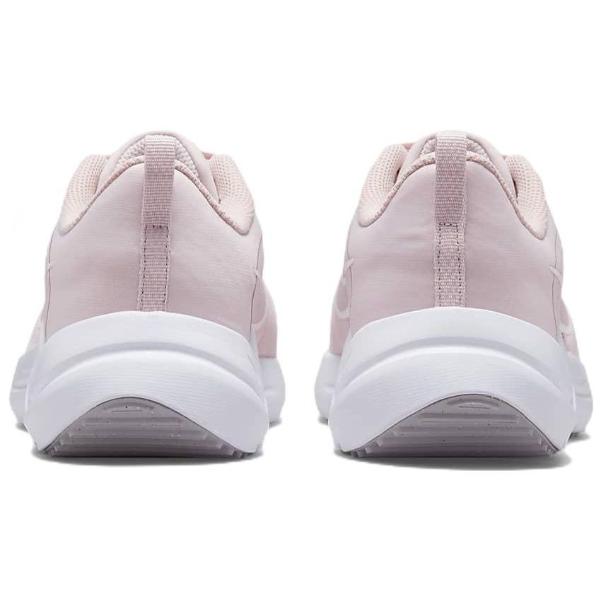 Nike Кроссовки женские Nike Downshifter 12, цвет Barely Rose Pink Oxford, белые DD9294-600
