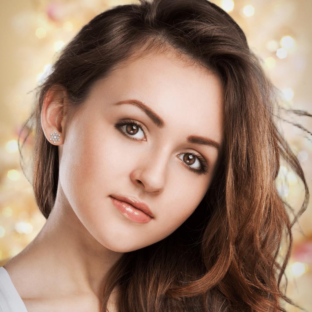 Рождественские серьги-гвоздики из стерлингового серебра 925 пробы с муассанитом в виде снежинки