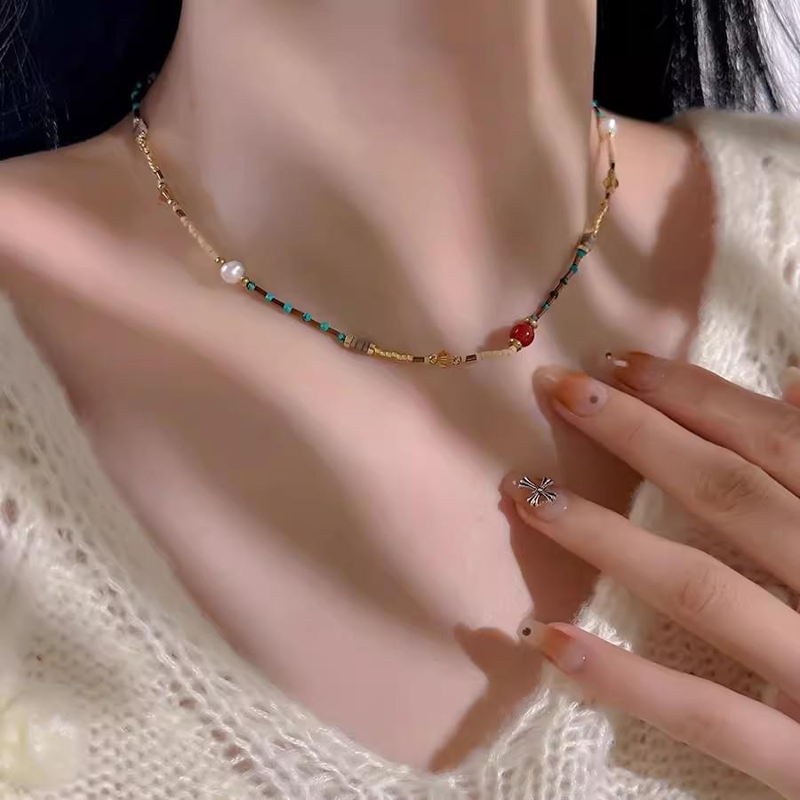 Женское ретро этническое ожерелье из бусин с имитацией агата и жемчуга: Легкая роскошная ключичная цепочка