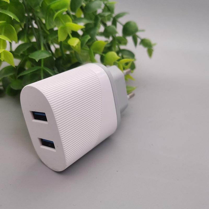 Зарядное устройство для мобильного телефона 2 USB Dual Port Charger Европейский стандарт 2.1A Fast Charger
