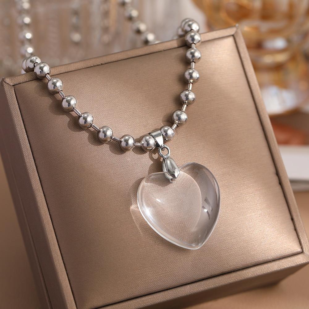 Red Heart Pendant Necklace Vintage 80s Aesthetic Love Inspired Choker New Fashion Romantic Heart Necklace For Women