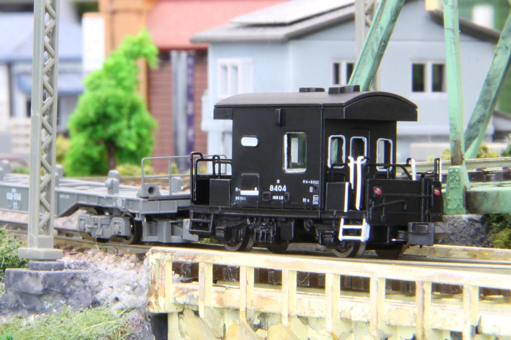 Z Gauge T032-2 Yo8000 Series Caboose, 2-Car Set, Model Train, Freight Car