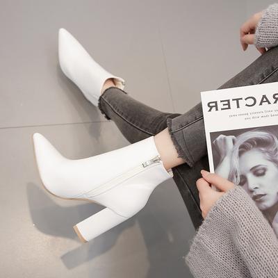 Короткие ботинки зима новые женские ботинки толстый каблук универсальные с острым носом белые на высоком каблуке ботинки Мартин
