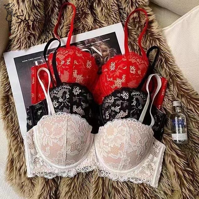 Women's Lace Bra For Female Sexy Small Chests Gathering Round Shape Cup Brassiere Steel Ring Push Up Tops Bras Intimate Lingerie