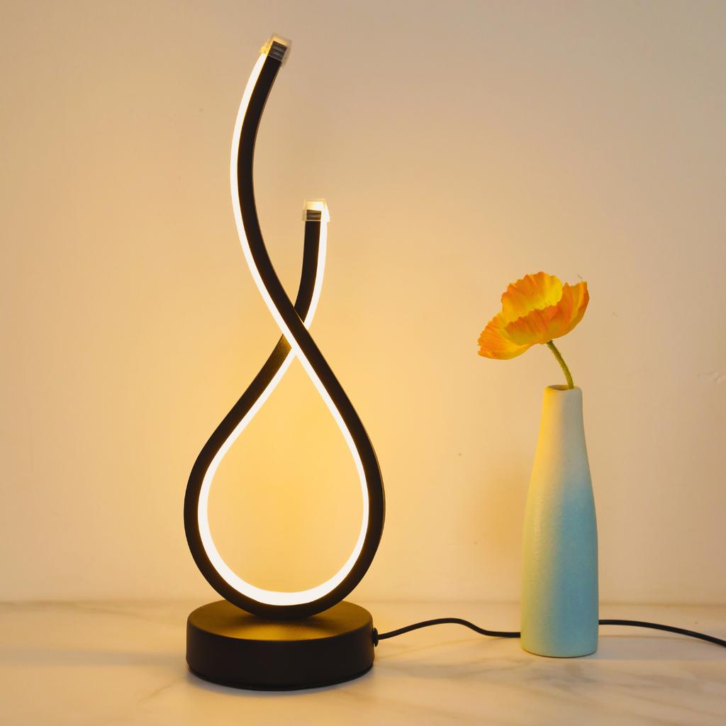 Светодиодная настольная лампа в современном стиле с трехцветным диммированием и USB-питанием - идеальный выбор для украшения дома