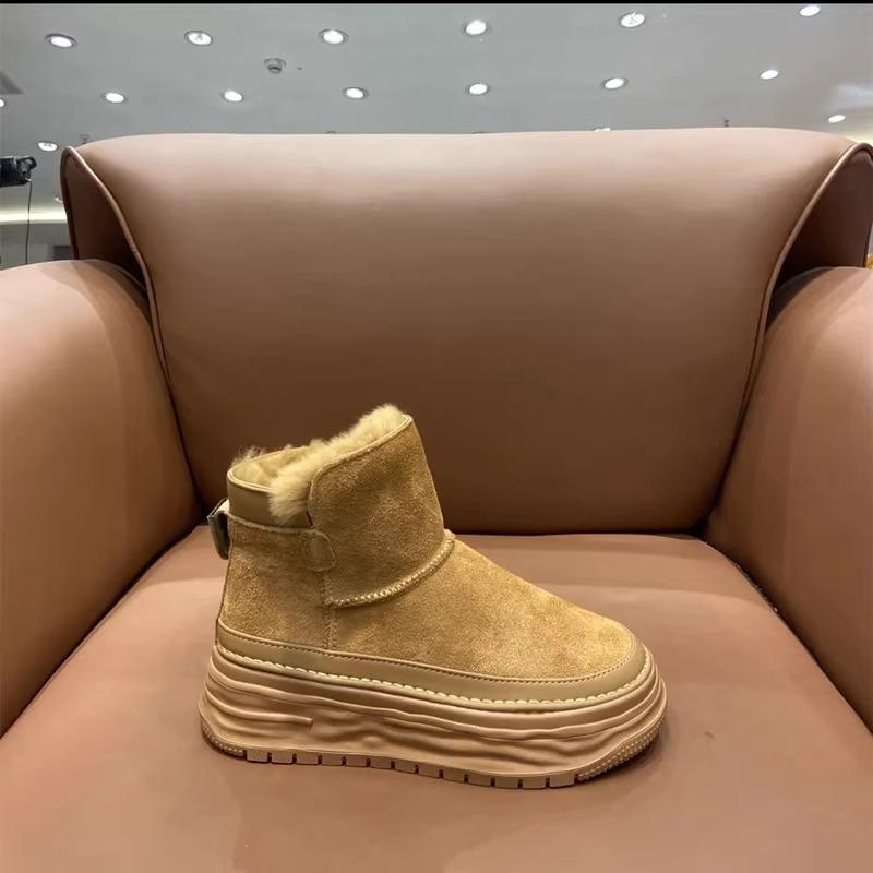 Женские зимние ботинки на толстой подошве 2024 года, новые, зимние, ретро, замшевые, модные и удобные, в иностранном стиле, пушистые, большие, хлопковые ботинки
