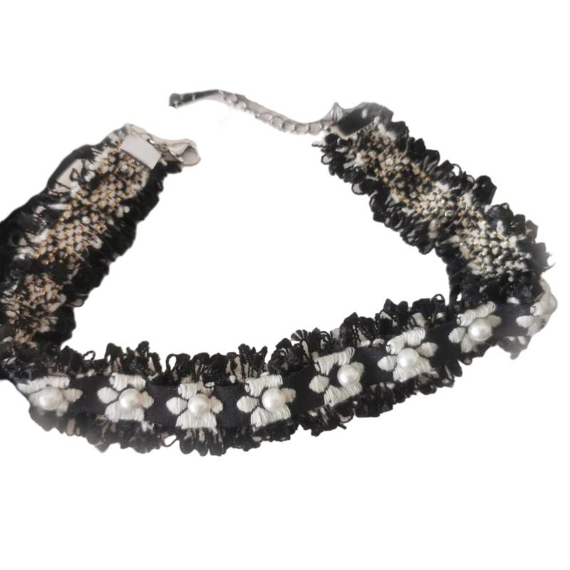 Маленькое цветочное жемчужное колье-чокер Сладкое крутое колье Цепочка на шею Темпераментный шейный ободок Ювелирные изделия Цепочка-колье на ключицу