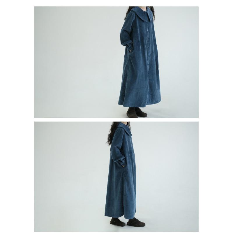 Платье свободного кроя с длинными рукавами и однотонным темно-синим воротником. Женское осеннее винтажное вельветовое облегающее однобортное платье в стиле «атмосфера»