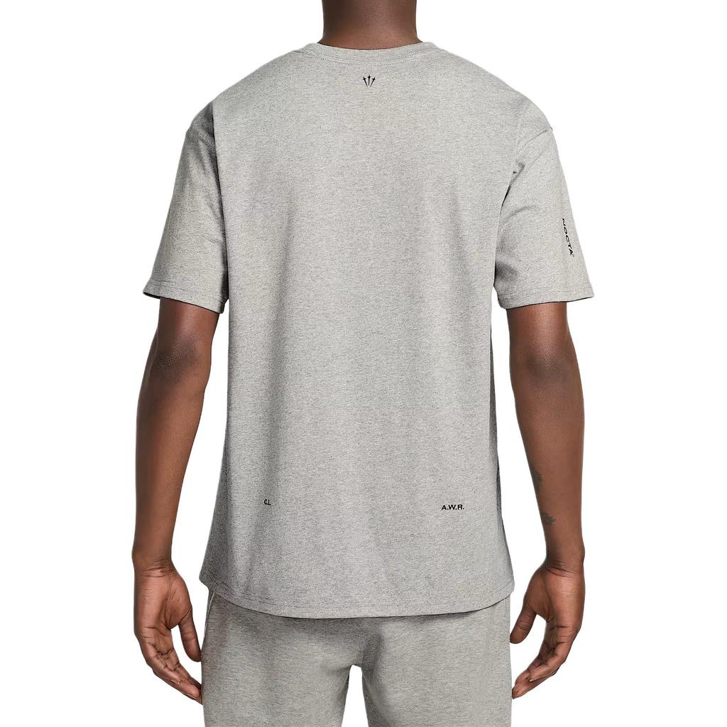 Nike Футболка с логотипом, круглым вырезом и коротким рукавом, унисекс, топы, серый HM5774-063