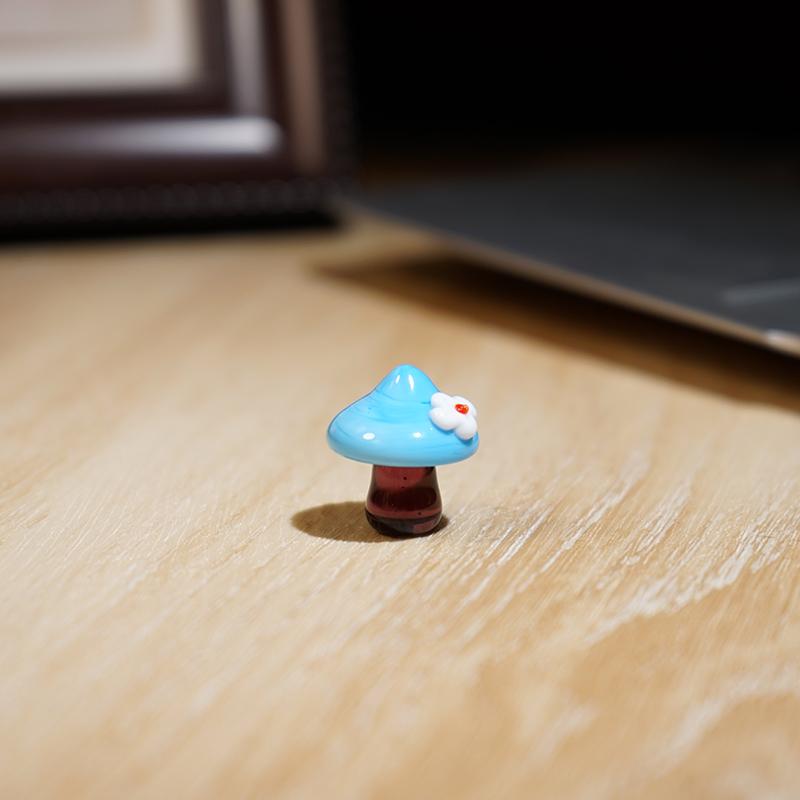 Семейство грибов Стеклянные украшения ручной работы Милая глазурованная фигурка гриба Мини-украшения для автомобиля Креативные праздничные подарки Оптом Новинка