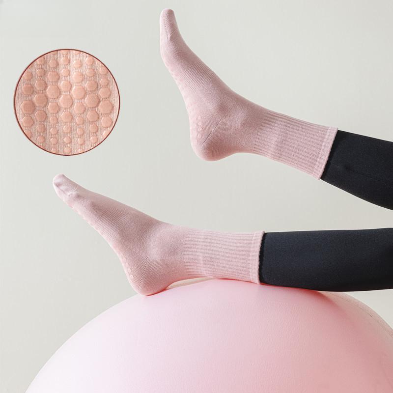 New Cotton Breathable Mid Calf Yoga Pilates Socks Silicone Non-slip Fitness Socks Indoor Dance Gymnastic Training Floor Socks