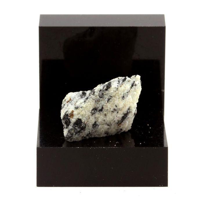 Ferro-hornblende 19.13 carats