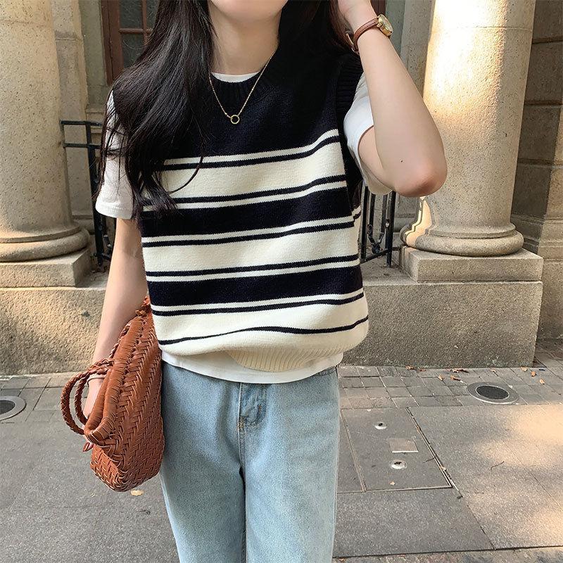 Sweater Vest Autumn and Winter Korean Edition Contrast Stripe Inner Knitted Vest Female Sleeveless Sweater Pullover Female Top