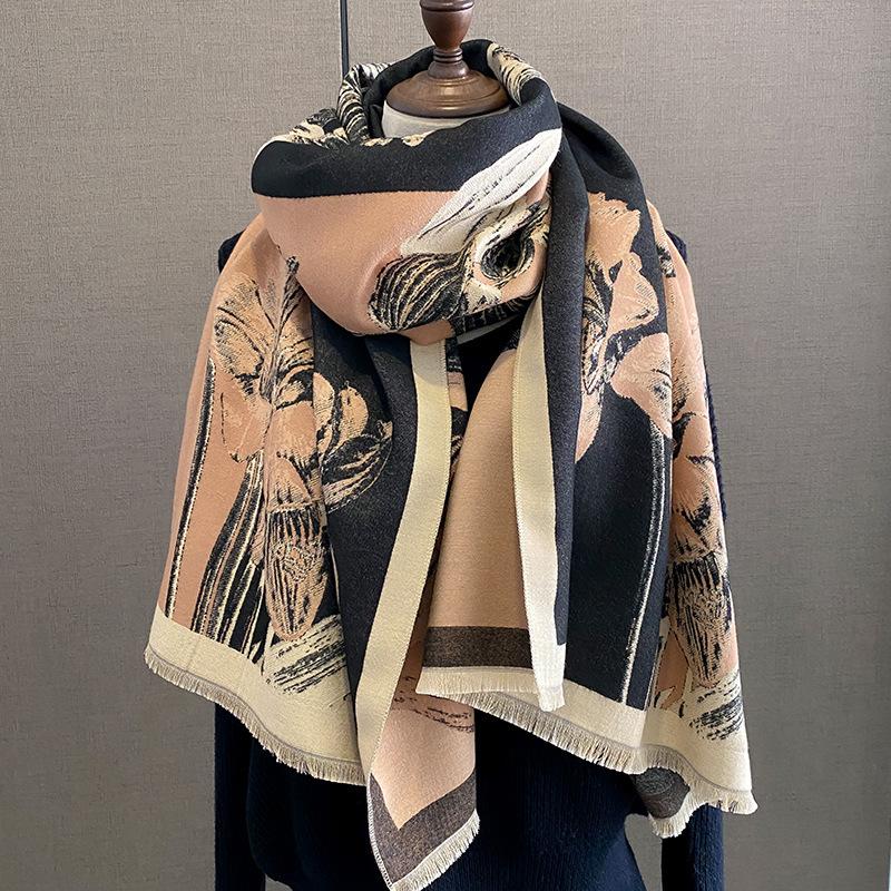 New Autumn and Winter Color Blocking Magnolia Fashion Scarf, Korean Version Versatile and Stylish Winter Scarf