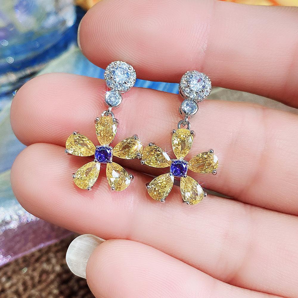 Women's Sparkling Water Drop Earrings Elliptical Geometric Zircon CZ Simple Luxury Engagement Fashion Jewelry Accessory