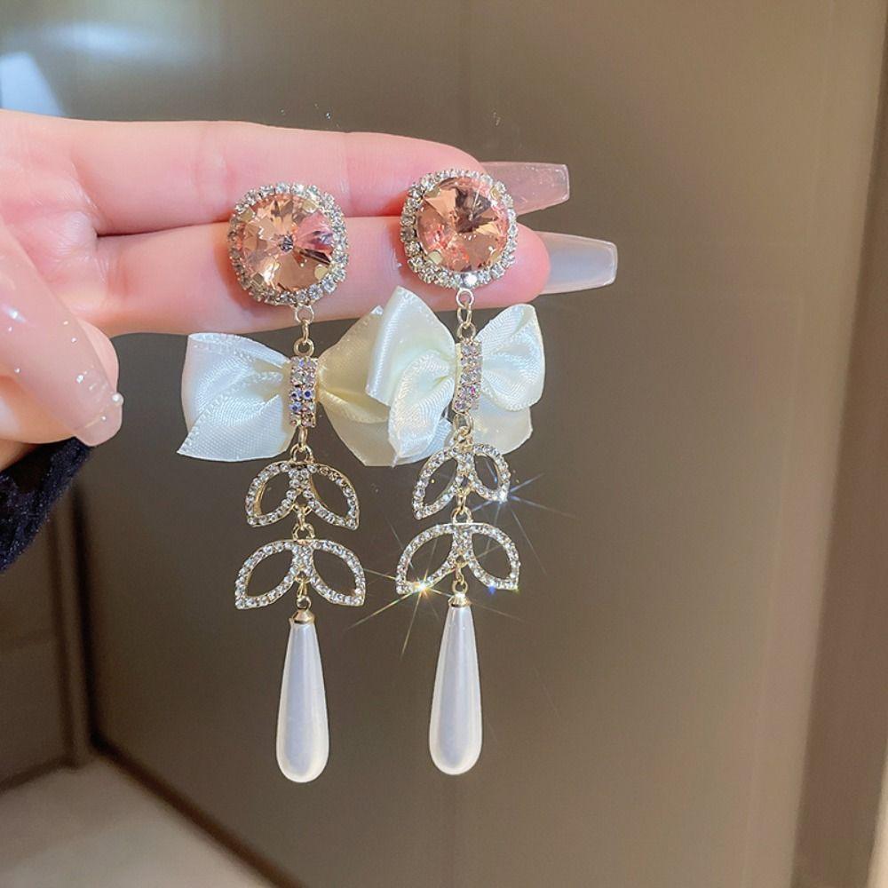 Lovely Elegant Vintage Luxury Women Earrings Korean Style Earrings Bow Ear Stud Butterfly Earrings