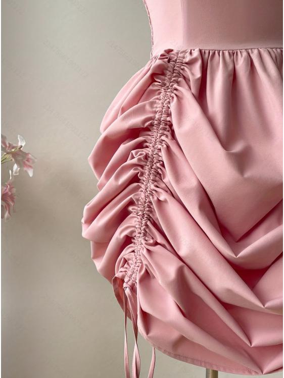 Мечтательное платье без бретелек с бантом на груди и регулируемой юбкой