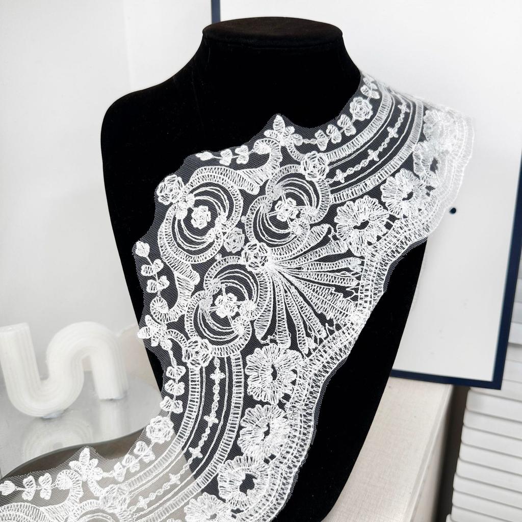 White Mesh Hollowed-Out Embroidery Barcode Versatile Clothing Dress Dress Hemline Decorative Lace Accessories