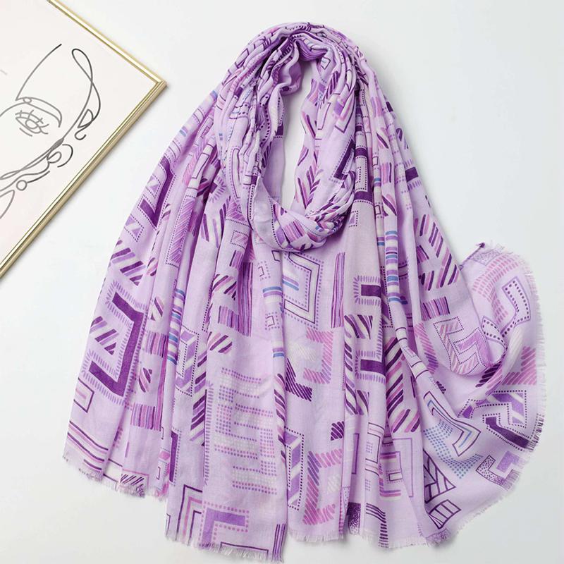 Designer Brand Women Scarf Classical Print Lady Shawls Cotton Feeling Soft Oversize Hijabs Neck Headband Tassel Foulard