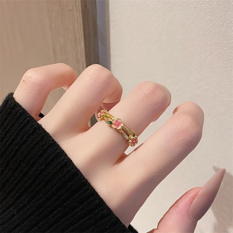 Medieval Enamel Peach Blossom Opening Ring Flower Light Luxury High Sense Niche Design Sense Fashion Retro Gold Ring