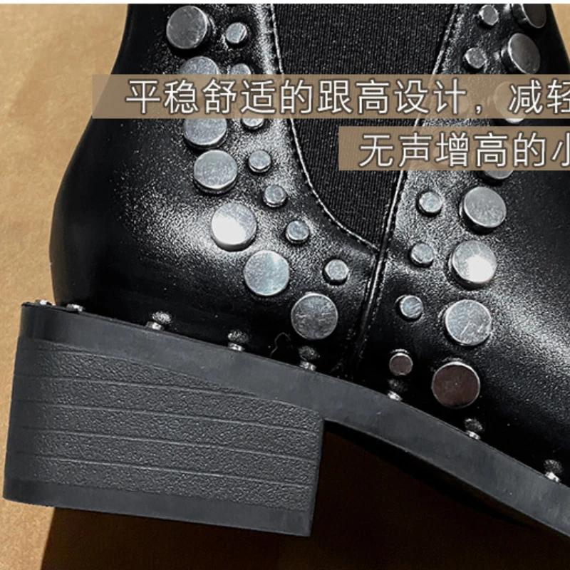 Модные сексуальные сапоги из натуральной кожи на низком каблуке в готическом стиле с толстым каблуком, женские остроносые ботильоны с заклепками, ботинки Martiin 2024