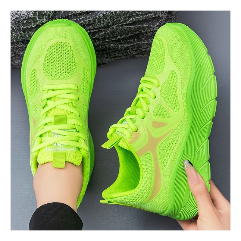 Women Casual Sports Shoes Breathable Lightweight Sneakers Anti-slip Flats Outdoor Running Walking Shoes Female Vulcanized Shoes