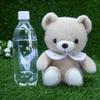 Take Off Baby Bear Drop, ретро мишка пастельных тонов с милой цветочной вышивкой на воротнике. Маленькая бежевая плюшевая игрушка с музыкальной шкатулкой.