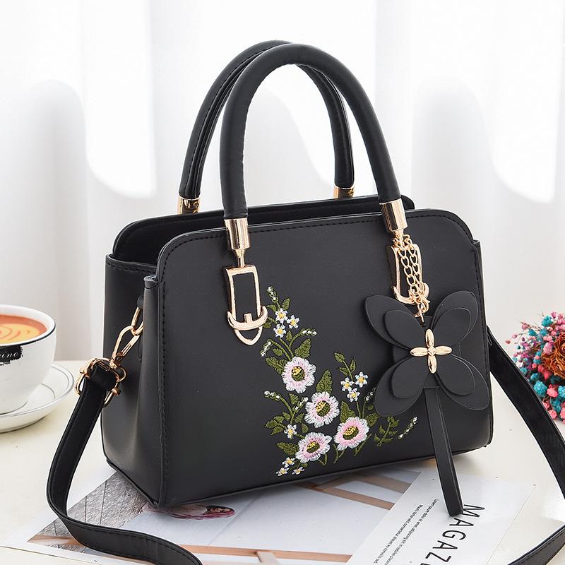High Beauty Value Fashion Embroidery Embroidered Handbag New Single Shoulder Shoulder Bag