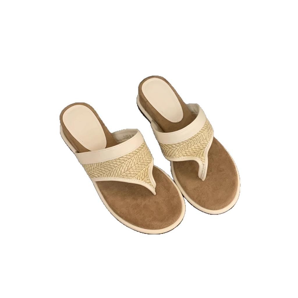 French holiday style casual versatile thick-soled slippers women's beautiful straw woven soft bottom slope heel flip-flop toe cool slippers