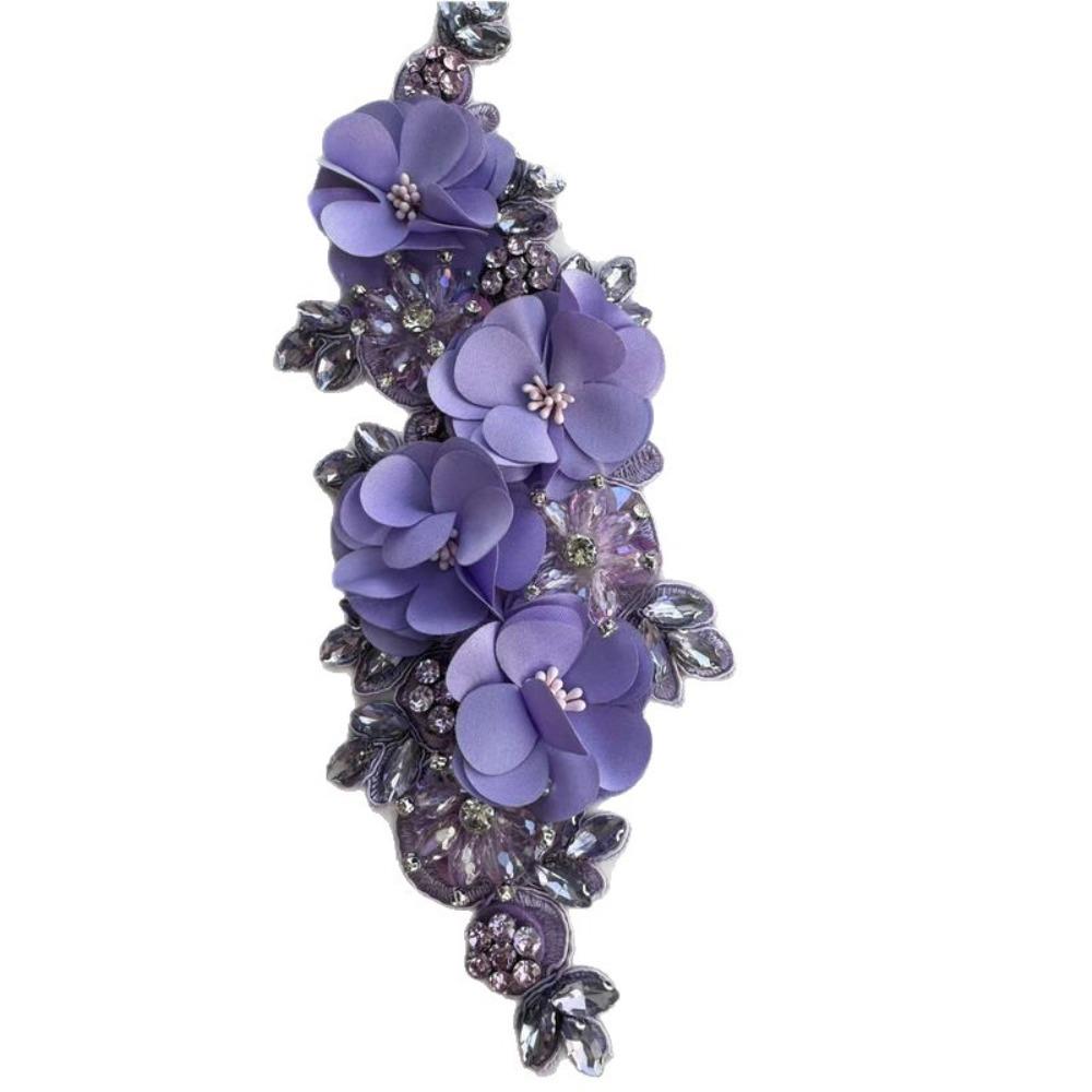 Аппликация из кружева с бусинами и стразами, объемная кристальная аппликация, пришитая вручную, приклеиваемая утюгом, сверкающая, из стеклянных бусин и кристаллов.