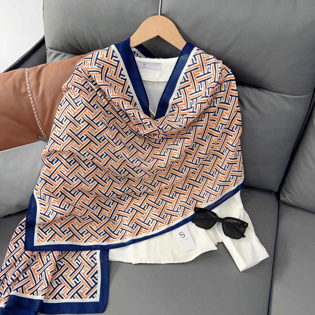 2024 Four Seasons Universal Thin Cotton And Hemp Sunscreen Silk Scarf Shawl Dual Purpose External Air Conditioning Room Neck Protection