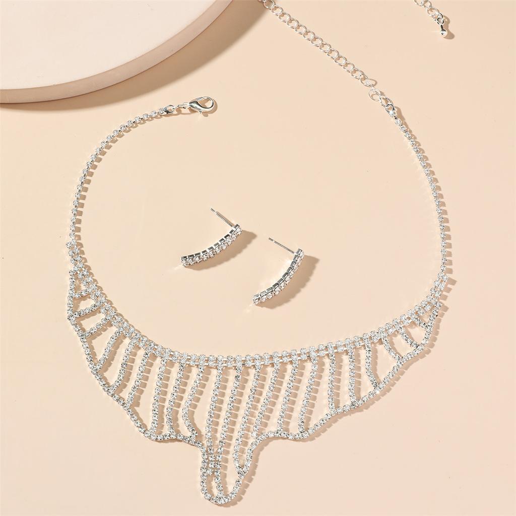 Модный набор ожерелья и серег со стразами, блестящие серьги-пусеты, набор из двух предметов