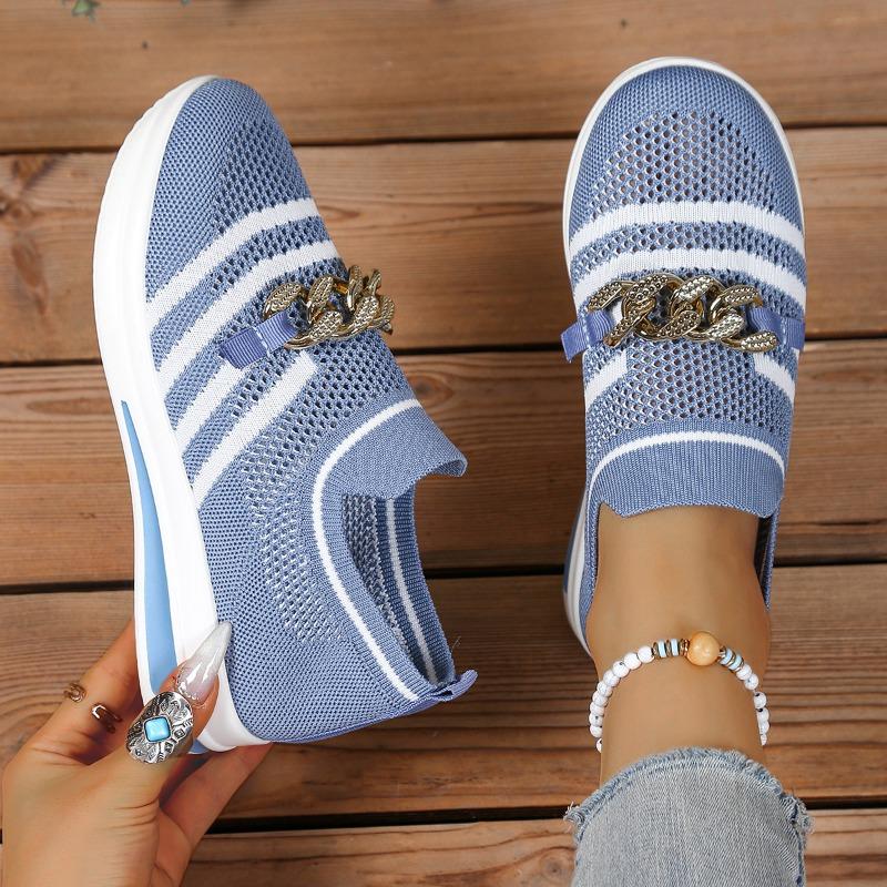 Весенне-летняя новая женская обувь больших размеров, верх из летучего трикотажа с полым цветным блоком, металлическая цепочка, танкетка, повседневные туфли-лодочки