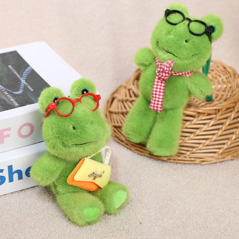 Charming Plush Frog Keychain Cute Stuffed Animal Accessory for Bags and Gifts