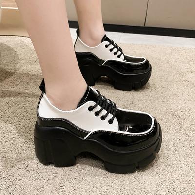 Модные женские туфли на танкетке из лакированной кожи на шнуровке высотой 7 см, летние мокасины на высоком каблуке, дизайнерские разноцветные ботинки на шнуровке